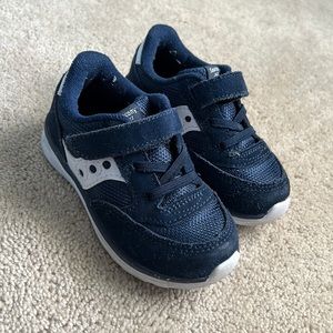 Size 6 toddler sneakers